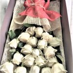 Caja 18 Rosas Resplandor (Elige color)