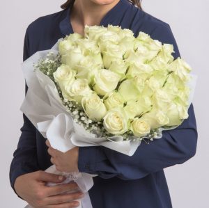 Ramo Amor Sin Límites 60 Rosas Blancas - Imagen 2 - Floreria Encactus