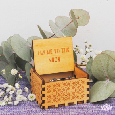 Caja Musical Fly Me To The Moon Music Box