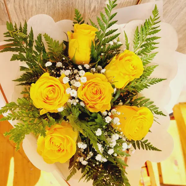 Bouquet de rosas amarillas — Encactus Viña del Mar