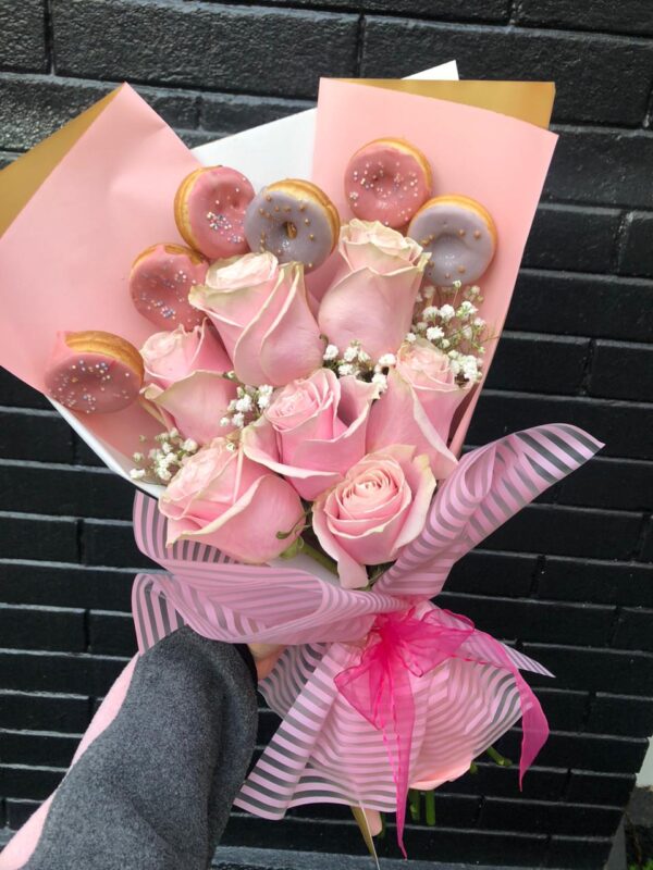 Mini Donuts en Rosas Rosadas
