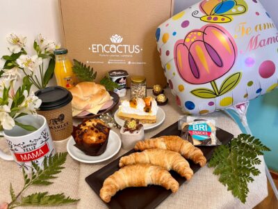 Desayuno/once con Amor para Mamá - Floreria Encactus Vina del Mar