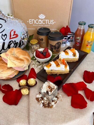 Desayuno/Once para dos Especial Amor