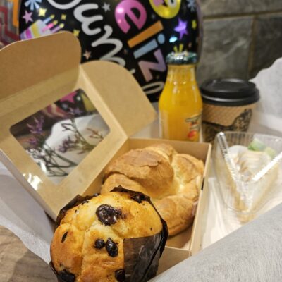 Arma tu desayuno cumpleañero