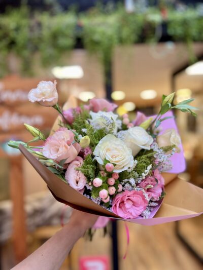 Lisianthus y abrazos