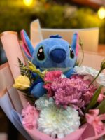 Bouquet Lilo y Stitch. Elige peluche celeste o rosado.
