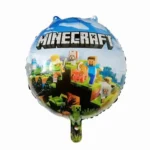 Globo circular de Minecraft con personajes y paisaje del juego.