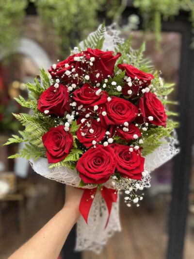 Ramo 15 rosas rojas suscripción romántica a domicilio