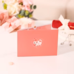 Tarjeta Pop Up Gatito Corazonado