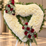 Corazón de Maule y Rosas Condolencias – Atril 1,65 m